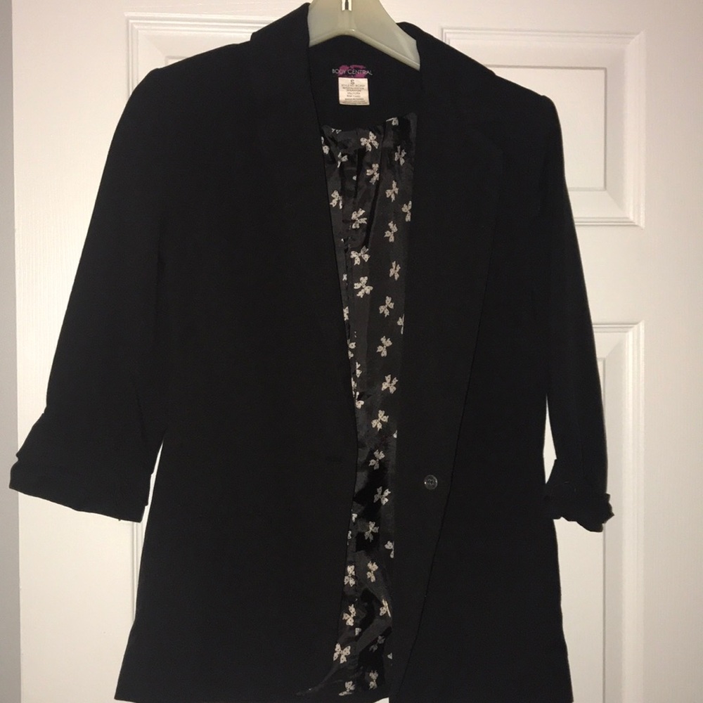 Women’s black blazer